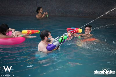 Songkran Splash Away Pool Party ที่ ดับเบิ้ลยู กรุงเทพ — photo 48