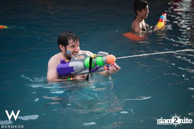 Songkran Splash Away Pool Party ที่ ดับเบิ้ลยู กรุงเทพ — photo 49