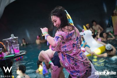 Songkran Splash Away Pool Party ที่ ดับเบิ้ลยู กรุงเทพ — photo 109