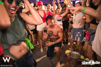 Songkran Splash Away Pool Party ที่ ดับเบิ้ลยู กรุงเทพ — photo 136
