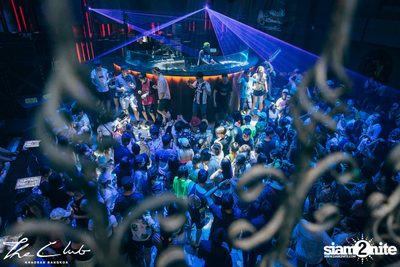 Sam Collins at The Club Khaosan — photo 12