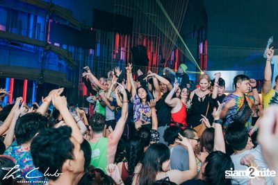 Sam Collins at The Club Khaosan — photo 33