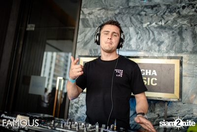 FAMOUS Pool Party at Compass SkyView Hotel — photo 17