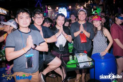 Songkran Space Splash Foam Party at Maldives — photo 11