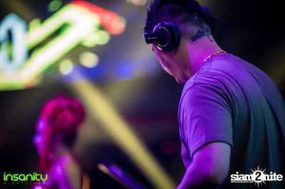DJ Chen [Asian Invasion] ที่ อินเซนิตี้ ไนท์คลับ — photo 59