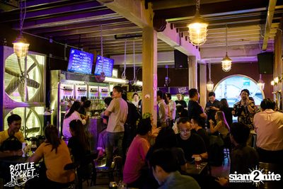 Grand Opening ที่ บ็อทเทิลร็อคเก็ต คราฟท์เบียร์บาร์ — photo 20