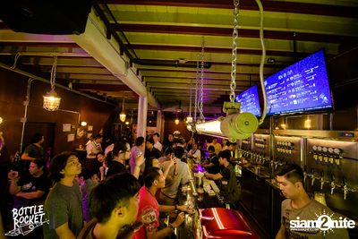 Grand Opening ที่ บ็อทเทิลร็อคเก็ต คราฟท์เบียร์บาร์ — photo 62