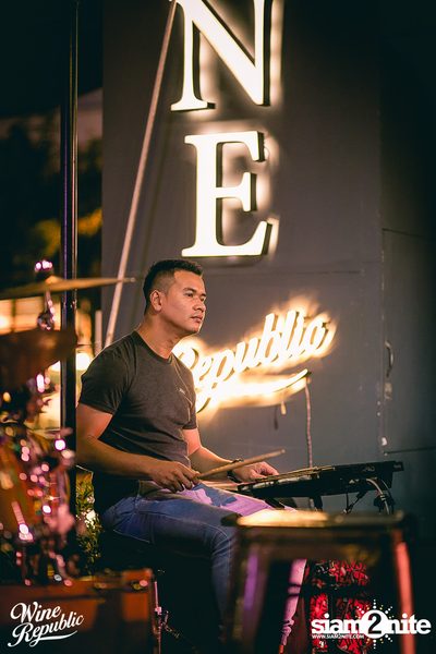Aof Pongsak at Wine Republic — photo 21