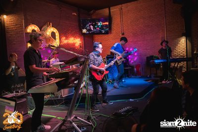 ETC. at 20Something Bar — photo 22