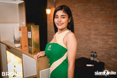 Yok Lor Party EP1 ที่ บรองซ์ — photo 18