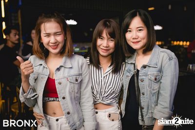 Yok Lor Party EP1 ที่ บรองซ์ — photo 22
