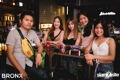 Yok Lor Party EP1 ที่ บรองซ์ — photo 29