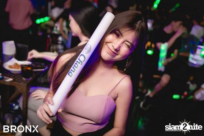 Yok Lor Party EP1 ที่ บรองซ์ — photo 49