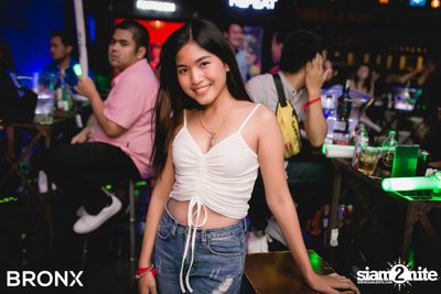 Yok Lor Party EP1 ที่ บรองซ์ — photo 61