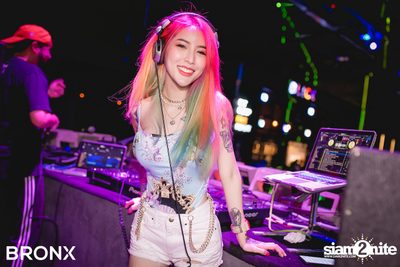 Yok Lor Party EP1 ที่ บรองซ์ — photo 74