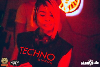 Jägermeister นำเสนอ Nakadia ที่ มุสตาช บาร์ — photo 59