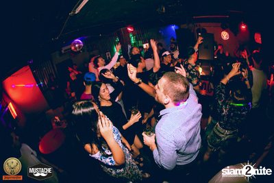 Jägermeister นำเสนอ Nakadia ที่ มุสตาช บาร์ — photo 75