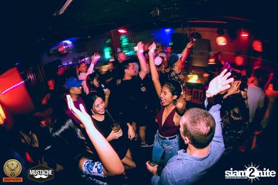 Jägermeister นำเสนอ Nakadia ที่ มุสตาช บาร์ — photo 76