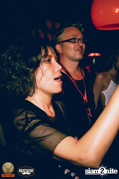 Jägermeister นำเสนอ Nakadia ที่ มุสตาช บาร์ — photo 91