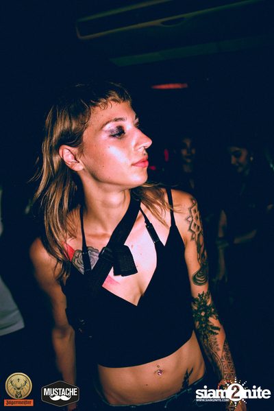 Jägermeister นำเสนอ Nakadia ที่ มุสตาช บาร์ — photo 96