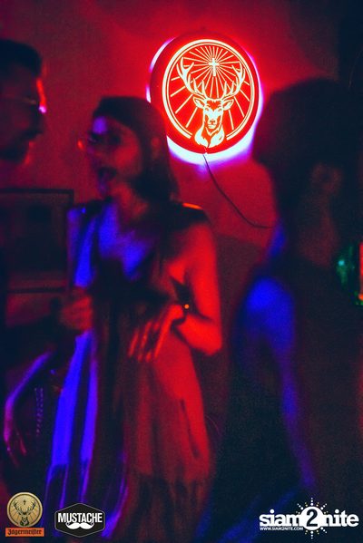 Jägermeister นำเสนอ Nakadia ที่ มุสตาช บาร์ — photo 119