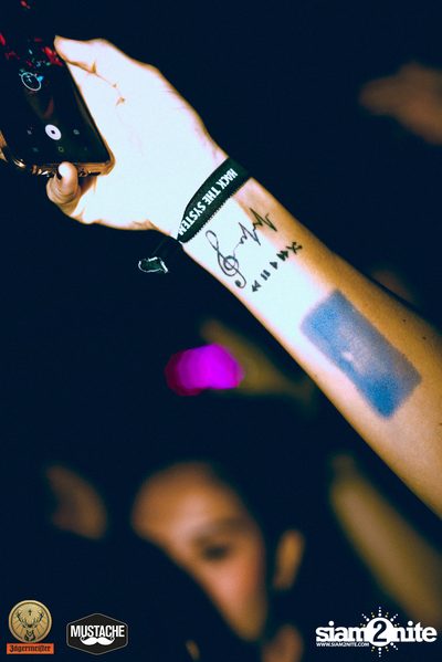 Jägermeister นำเสนอ Nakadia ที่ มุสตาช บาร์ — photo 127