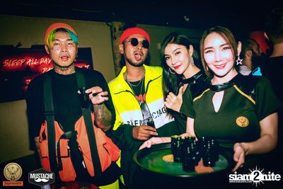 Jägermeister นำเสนอ Nakadia ที่ มุสตาช บาร์ — photo 132