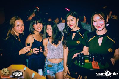 Jägermeister นำเสนอ Nakadia ที่ มุสตาช บาร์ — photo 136