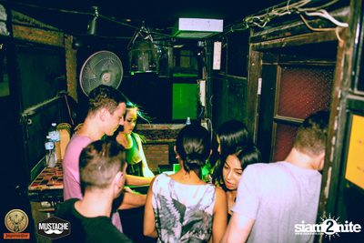 Jägermeister นำเสนอ Nakadia ที่ มุสตาช บาร์ — photo 141