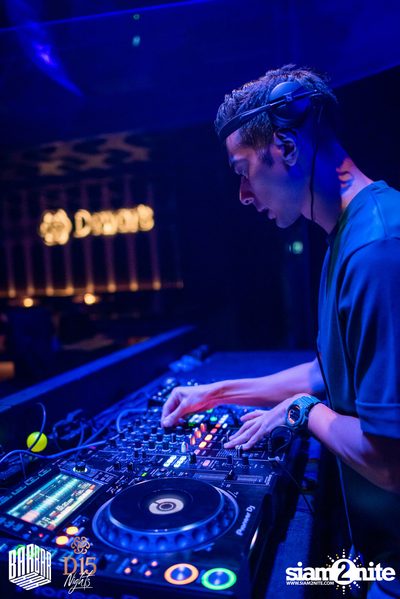 Saturday Night at BARBARBAR — photo 4