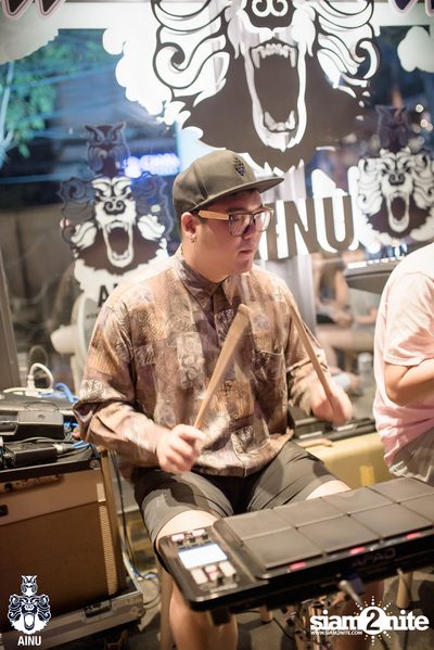 The TOYS at AINU Bar — photo 12