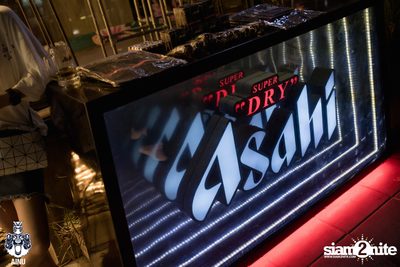 The TOYS at AINU Bar — photo 21