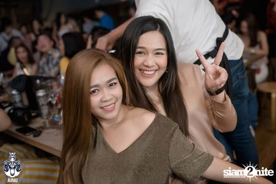 The TOYS at AINU Bar — photo 49