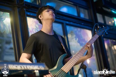 The TOYS at AINU Bar — photo 81