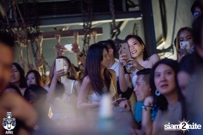 The TOYS at AINU Bar — photo 83