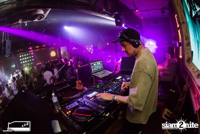 Ammy The Bottom Blues X D-Gerrard X Earth at DND Club — photo 9