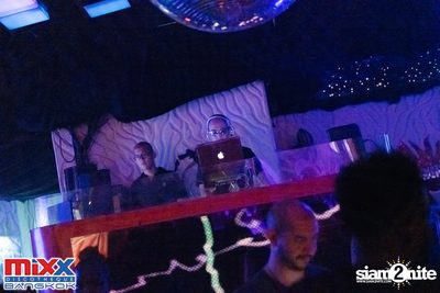 Hot Pants Meets Stilettos Party at MIXX Bangkok — photo 32