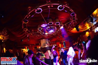 Hot Pants Meets Stilettos Party at MIXX Bangkok — photo 33