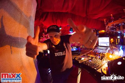 Hot Pants Meets Stilettos Party at MIXX Bangkok — photo 35