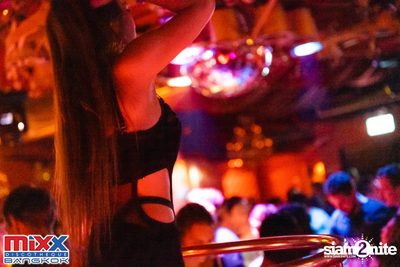 Hot Pants Meets Stilettos Party at MIXX Bangkok — photo 62
