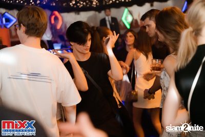 Hot Pants Meets Stilettos Party at MIXX Bangkok — photo 67