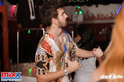 Hot Pants Meets Stilettos Party at MIXX Bangkok — photo 74