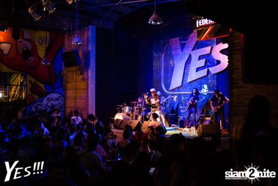 Borisat Ha Mai Jum Gut at YES Pattaya — photo 6