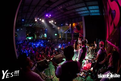 Borisat Ha Mai Jum Gut at YES Pattaya — photo 99