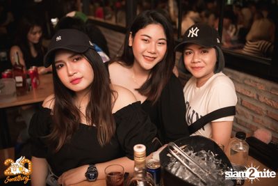 Mean at 20Something Bar — photo 17