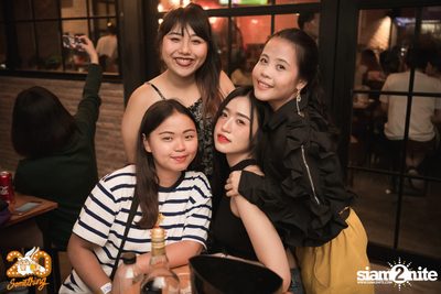 Mean at 20Something Bar — photo 19
