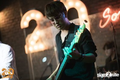 Mean at 20Something Bar — photo 39