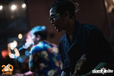 Mean at 20Something Bar — photo 44