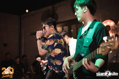 Mean at 20Something Bar — photo 46