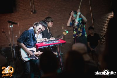 Mean at 20Something Bar — photo 61